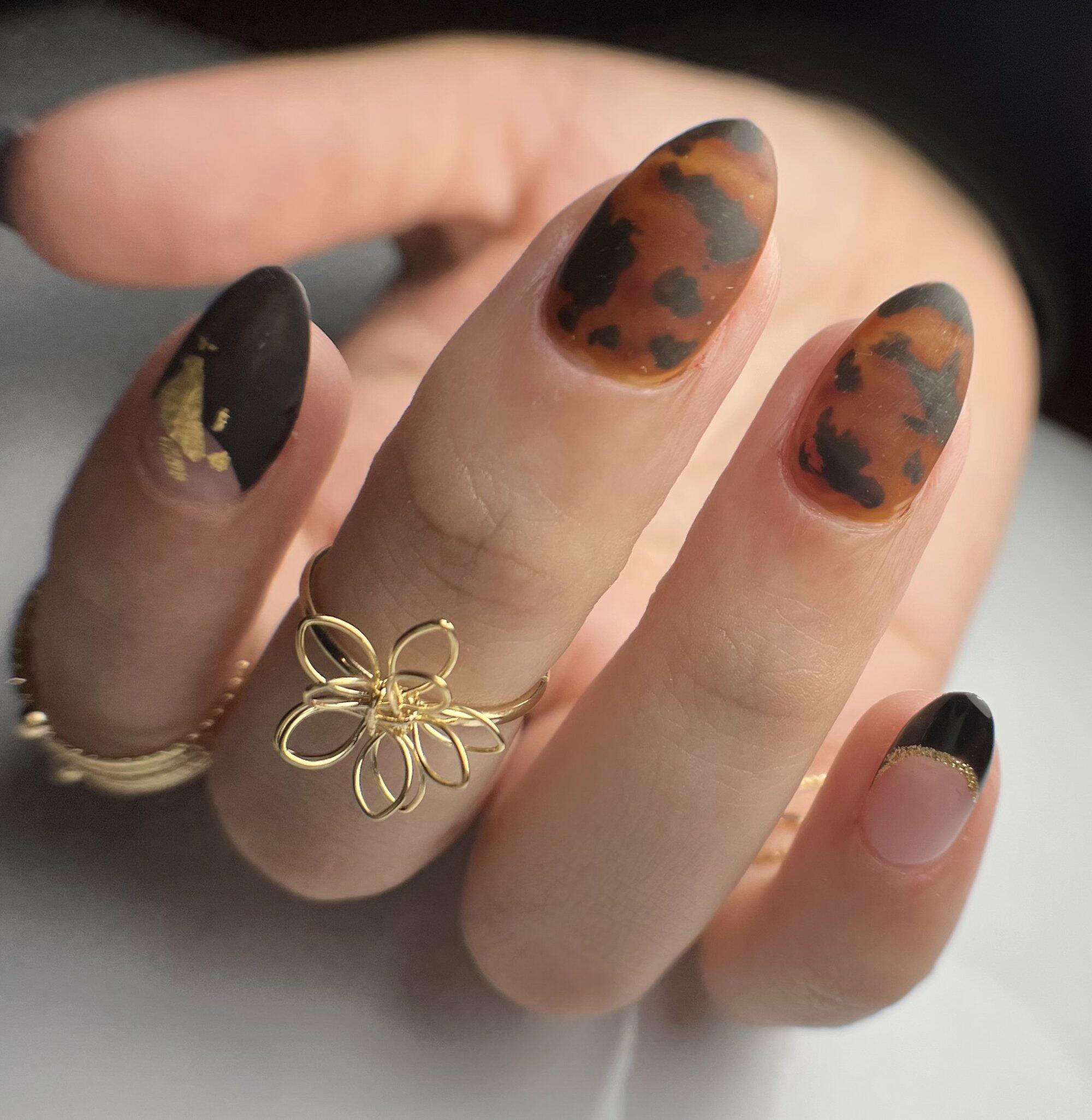 Diseño de uñas YVE’S POSH